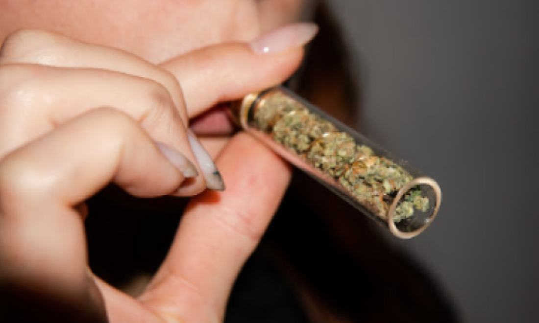 Glass Blunts Reinvented: Trendy Designs and Features for Modern Enthusiasts